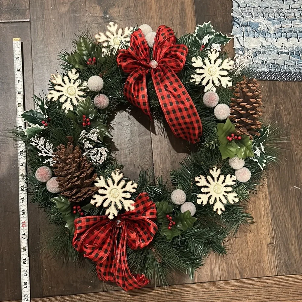 Large Artificial Winter Rustic Snowflake Evergreen Wreath